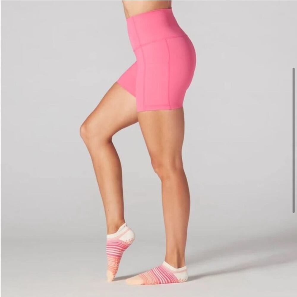 NWT Tavi Active Stash & Dash 6" Inseam Biker Shorts in Hot Pink Size XS